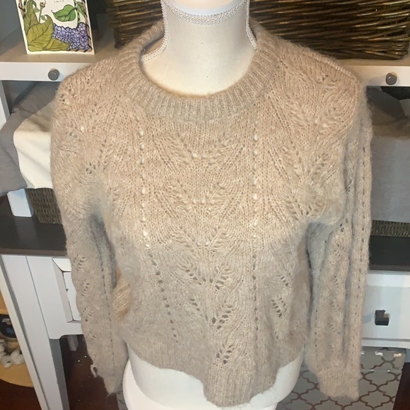 American Eagle‎ Tan Cropped Fit Sweater Size Medium - Picture 3 of 8